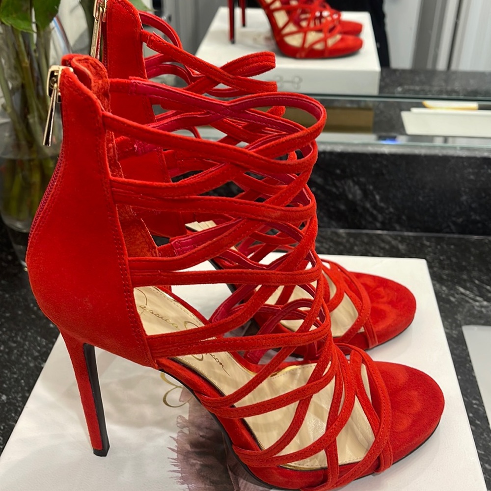 Jessica Simpson Razella